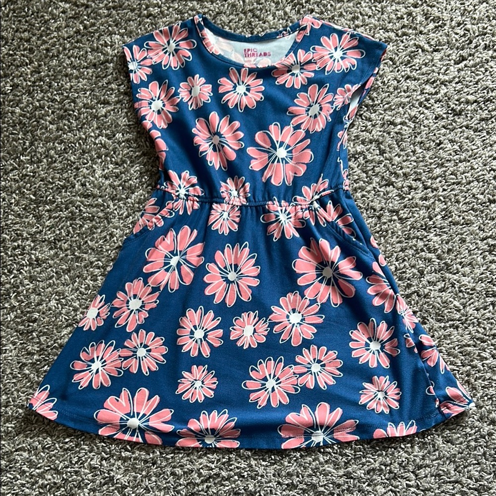 4T casual toddler girl short sleeve dress. Blue with pink daisy print